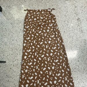 3 for $25 offer - 
Old navy - brown and white dress size medium